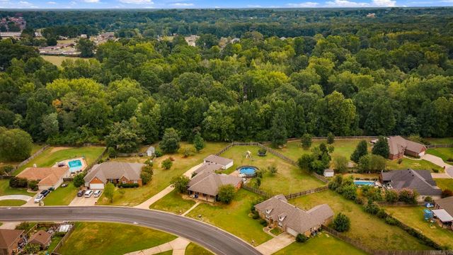 26 Shenandoah Way, Cabot, AR 72023