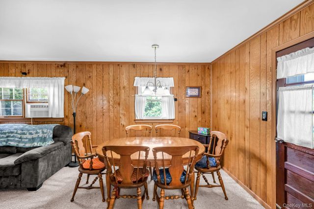 1 Bradish Lane, Babylon, NY 11702