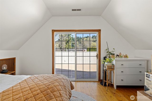 625 E Hazel Avenue, Burlington, WA 98233