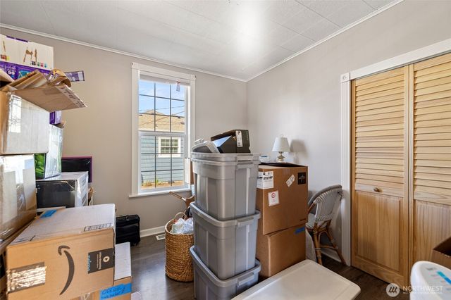 625 E Hazel Avenue, Burlington, WA 98233