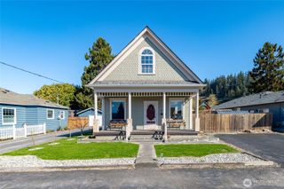 625 E Hazel Avenue, Burlington, WA 98233