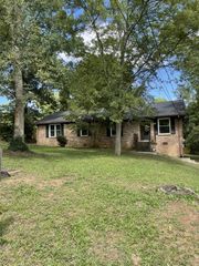 715 Virginia Ave, Nashville, TN 37216