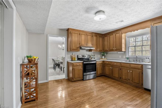 155 Sandpiper ST, Newport News, VA 23602