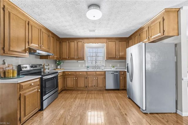 155 Sandpiper ST, Newport News, VA 23602