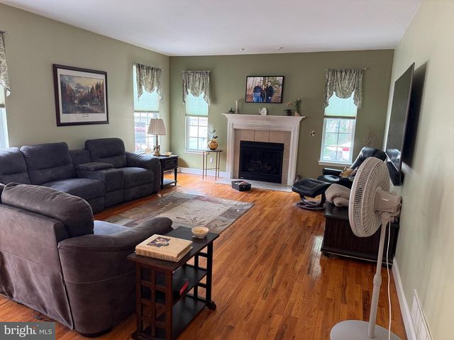 35 LACEY RD, Whiting, NJ 08759