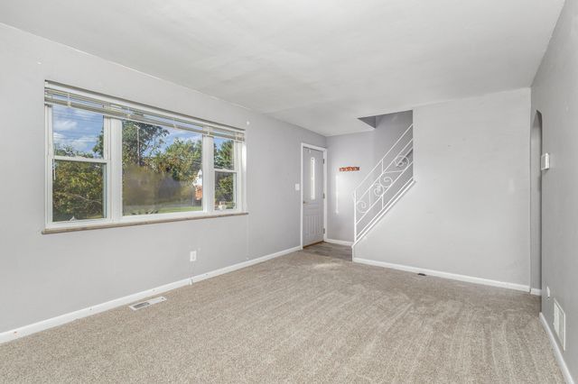 56 Grand Avenue, Florence, KY 41042