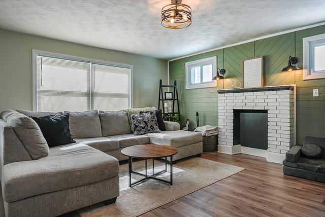 87 Adams St, New Bedford, MA 02746