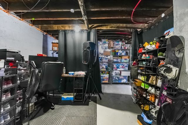 87 Adams St, New Bedford, MA 02746