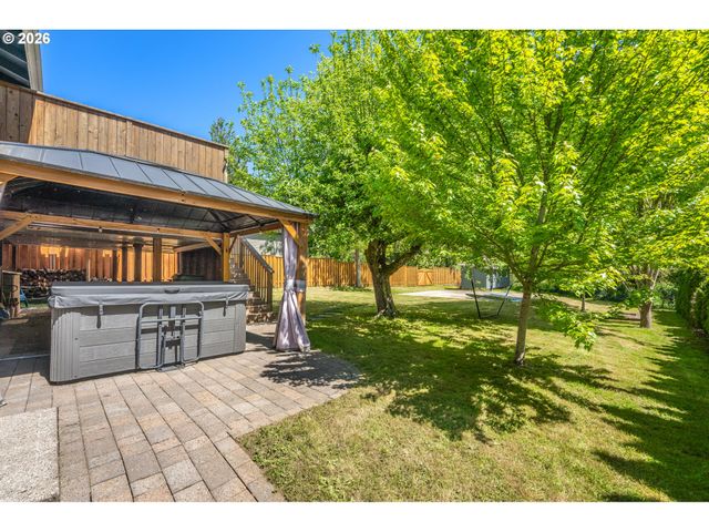 8370 Sw 74TH Ave, Portland, OR 97223