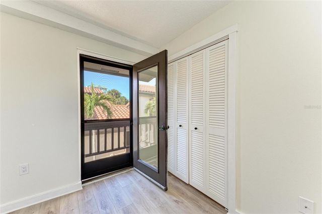 800 S BLVD OF THE PRESIDENTS 9, Sarasota, FL 34236