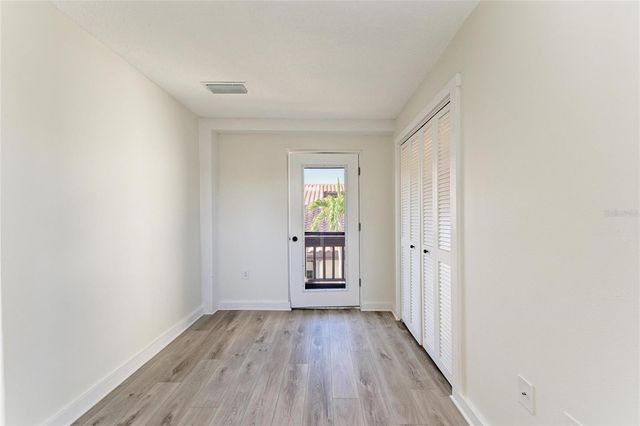 800 S BLVD OF THE PRESIDENTS 9, Sarasota, FL 34236