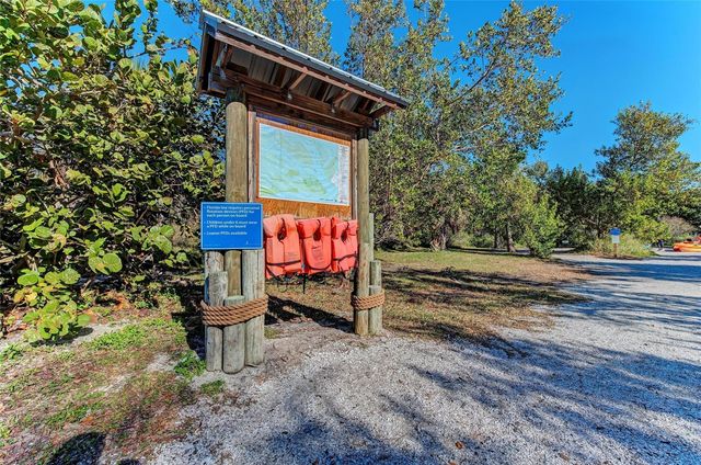 800 S BLVD OF THE PRESIDENTS 9, Sarasota, FL 34236