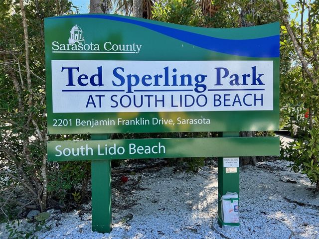 800 S BLVD OF THE PRESIDENTS 9, Sarasota, FL 34236