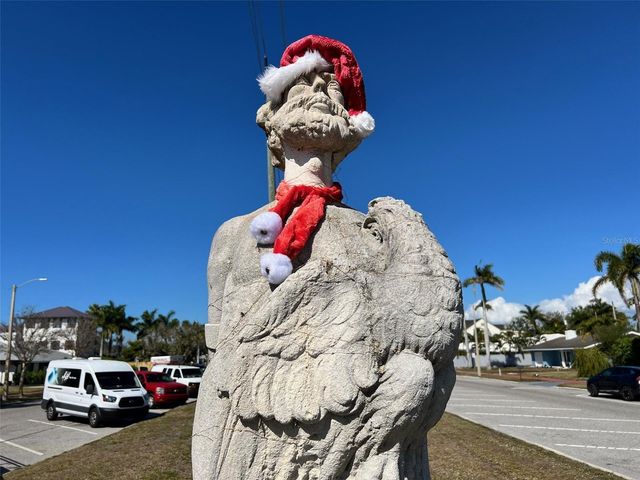 800 S BLVD OF THE PRESIDENTS 9, Sarasota, FL 34236