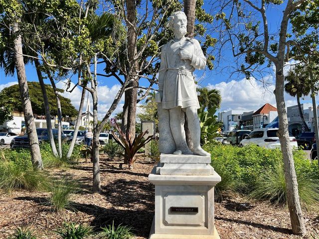 800 S BLVD OF THE PRESIDENTS 9, Sarasota, FL 34236