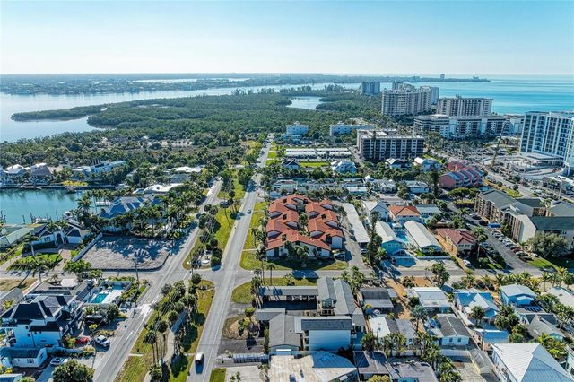 800 S BLVD OF THE PRESIDENTS 9, Sarasota, FL 34236