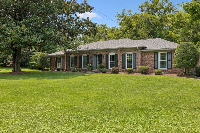 1507 Puryear Pl, Brentwood, TN 37027