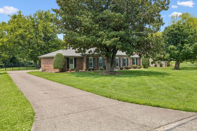 1507 Puryear Pl, Brentwood, TN 37027
