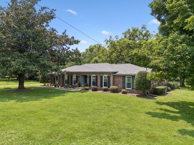 1507 Puryear Pl, Brentwood, TN 37027
