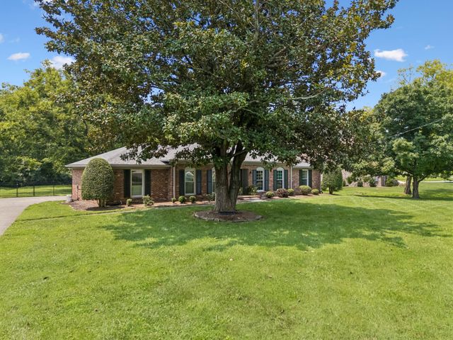 1507 Puryear Pl, Brentwood, TN 37027