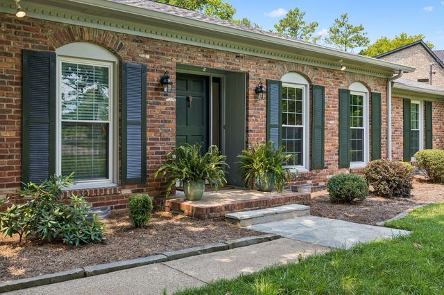 1507 Puryear Pl, Brentwood, TN 37027