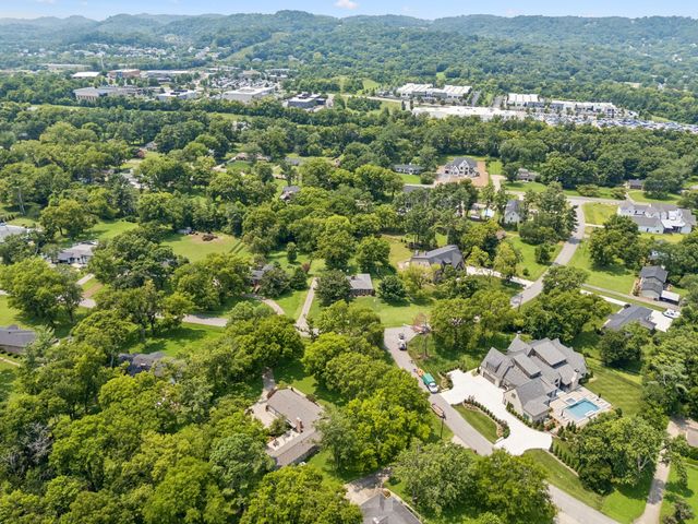 1507 Puryear Pl, Brentwood, TN 37027