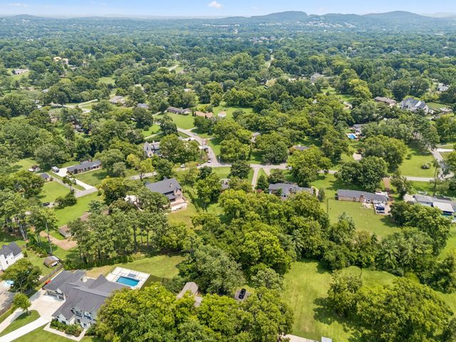 1507 Puryear Pl, Brentwood, TN 37027