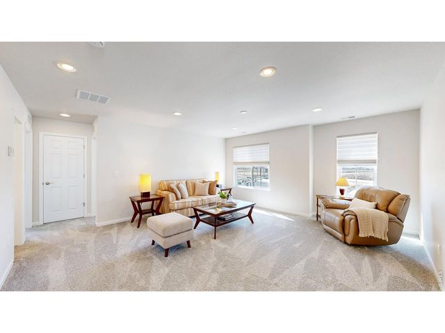 6465 Union Creek Dr, Loveland, CO 80538
