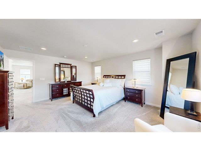 6465 Union Creek Dr, Loveland, CO 80538
