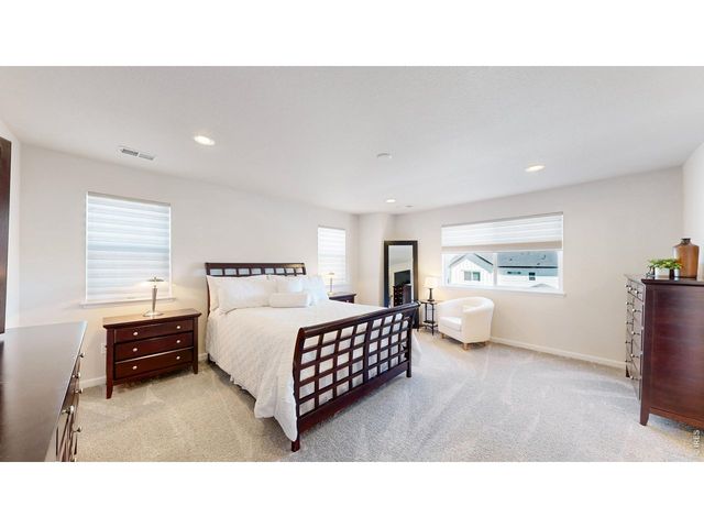 6465 Union Creek Dr, Loveland, CO 80538