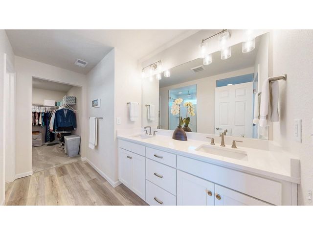 6465 Union Creek Dr, Loveland, CO 80538