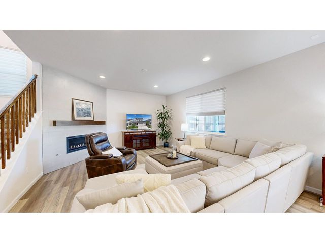 6465 Union Creek Dr, Loveland, CO 80538