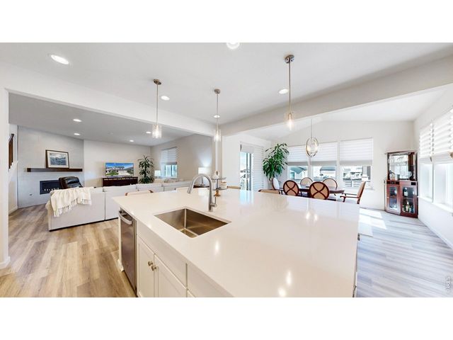 6465 Union Creek Dr, Loveland, CO 80538