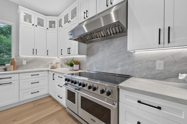 110 Sporleder Court, Los Gatos, CA 95032