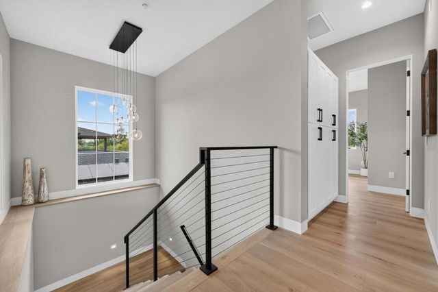 110 Sporleder Court, Los Gatos, CA 95032