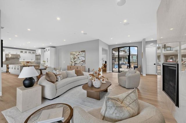 110 Sporleder Court, Los Gatos, CA 95032