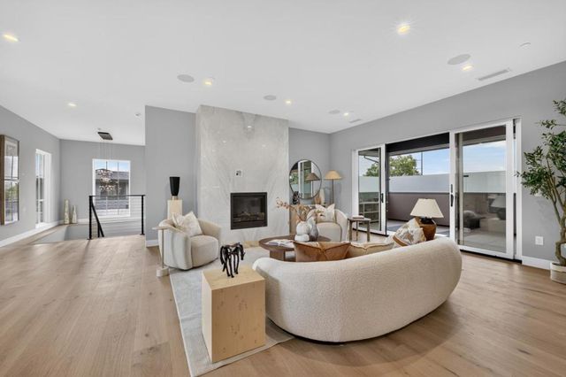 110 Sporleder Court, Los Gatos, CA 95032