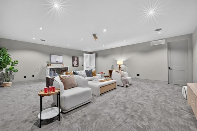 110 Sporleder Court, Los Gatos, CA 95032