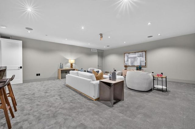 110 Sporleder Court, Los Gatos, CA 95032