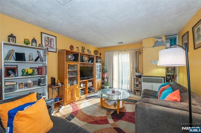 75 Union Street 5E, Hackensack, NJ 07601
