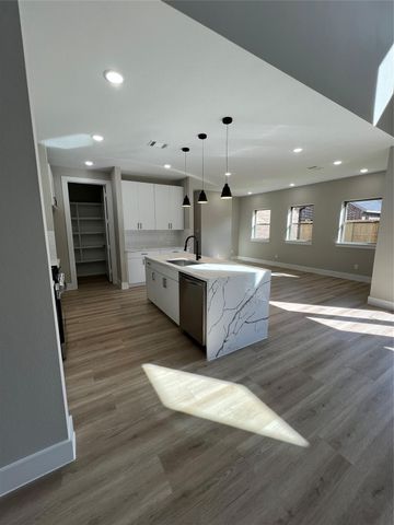 2603 Piemonte Ave Cir, Spring, TX 77388