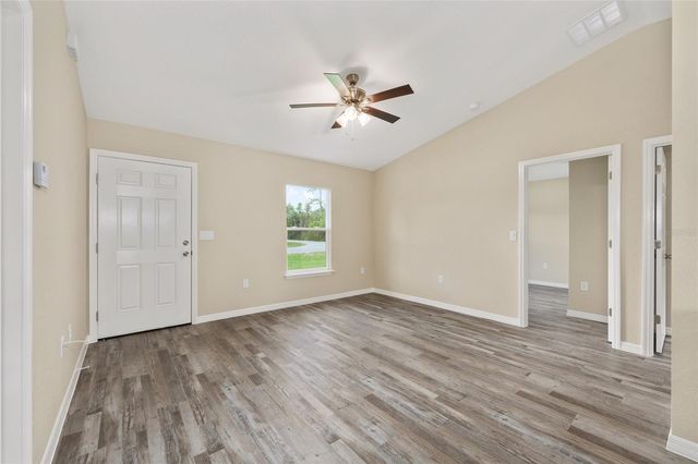21 FISHER PLACE, Ocklawaha, FL 32179