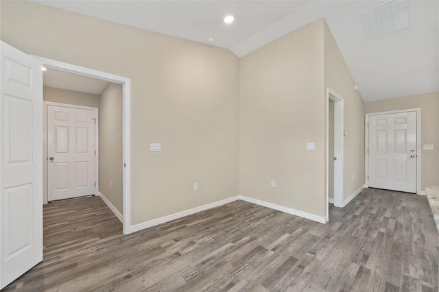 21 FISHER PLACE, Ocklawaha, FL 32179
