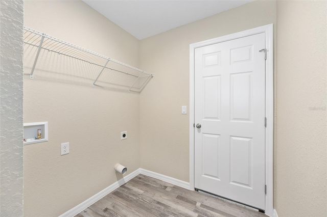 21 FISHER PLACE, Ocklawaha, FL 32179