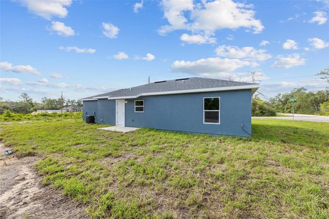 21 FISHER PLACE, Ocklawaha, FL 32179