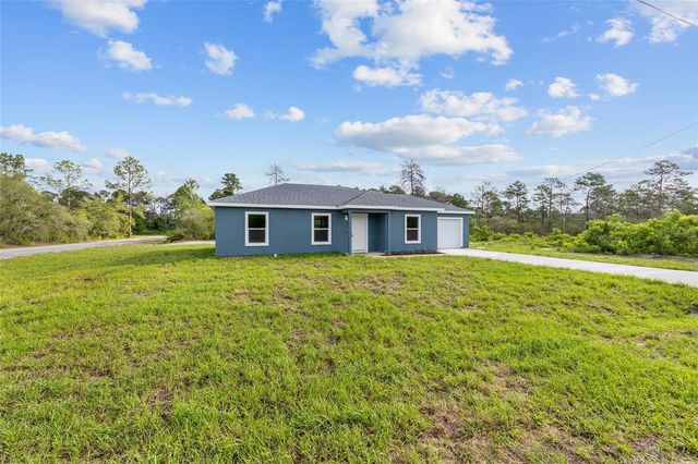 21 FISHER PLACE, Ocklawaha, FL 32179
