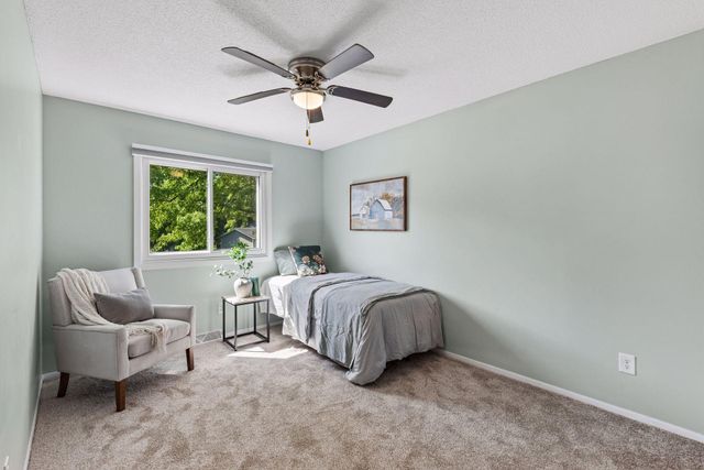 4524 Morningside Avenue, Vadnais Heights, MN 55127
