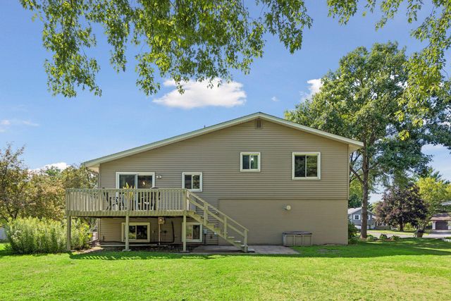 4524 Morningside Avenue, Vadnais Heights, MN 55127