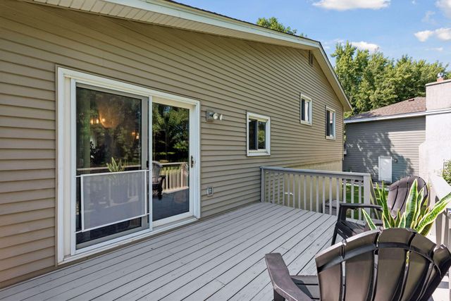 4524 Morningside Avenue, Vadnais Heights, MN 55127