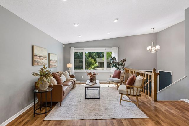 4524 Morningside Avenue, Vadnais Heights, MN 55127